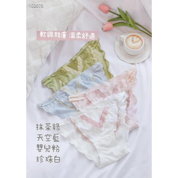A009-日系甜美少女柔軟親膚清涼透氣性感無痕蕾絲內褲 $148